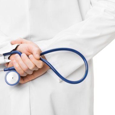 Steteskop ve elleri ile tıbbi octor arkasından - 1-1 oranı geçti.