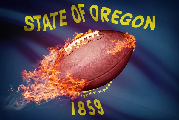 Pallone football americano con bandiera sul backround serie - oregon — Foto Stock