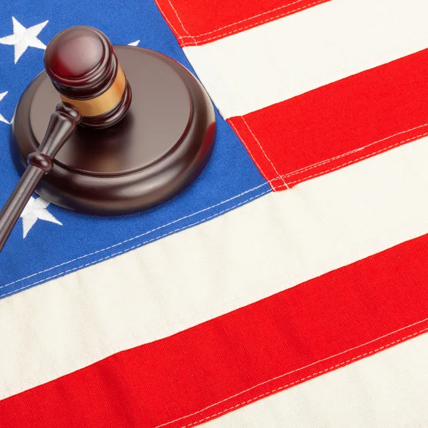 US flag and judge gavel - studio shot - 1 to 1 ratio — Stock Photo, Image