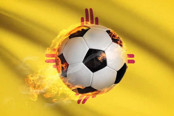 背景シリーズ - ニュー メキシコの国旗とサッカー ボール — ストック写真