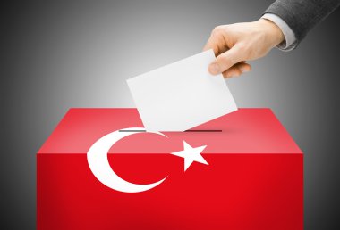 Oylama kavramı - oy sandığı ulusal bayrak renkleri - Türkiye boyalı