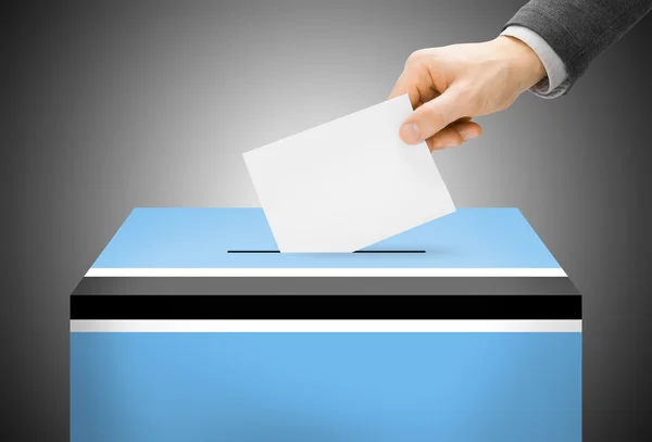 投票の概念 - - ボツワナの国旗色に描かれた投票箱 — ストック写真