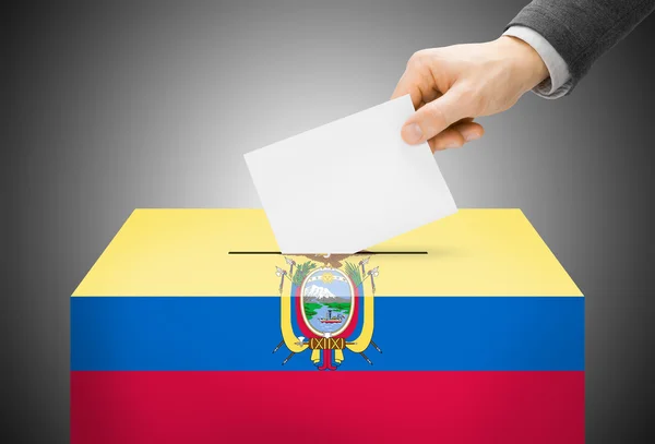 Stimmberechtigten Konzept - Wahlurne gemalt in Nationalflagge Farben - Ecuador — Stockfoto