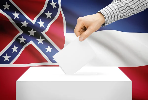 Voting concept - Ballot box with national flag on background - Mississippi — Stock Photo, Image