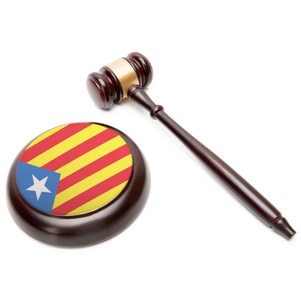 Judge gavel and soundboard with national flag on it -  Estelada - Catalonia — Stock Photo, Image