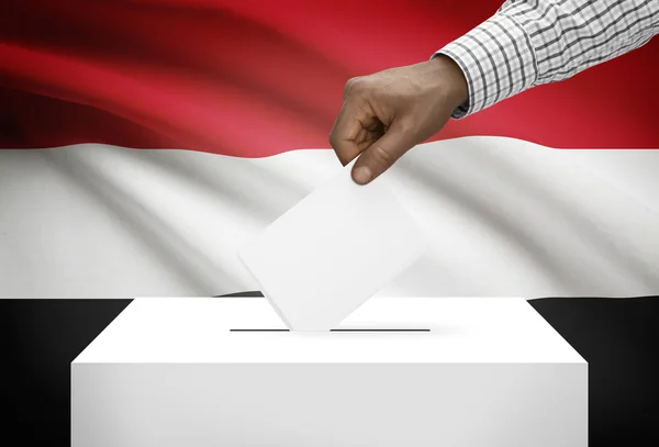 背景 - イエメンの国旗と投票箱 — ストック写真