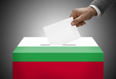 Oy sandığı ulusal bayrak renkleri - Bulgaristan boyalı