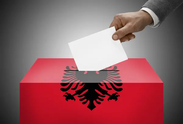 Ballot box painted into national flag colors - Albania — Stock Photo, Image