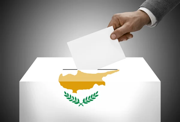 Ballot box painted into national flag colors - Cyprus — Stock Photo, Image