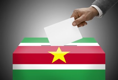 Oy sandığı ulusal bayrak renkleri - Surinam Cumhuriyeti boyalı