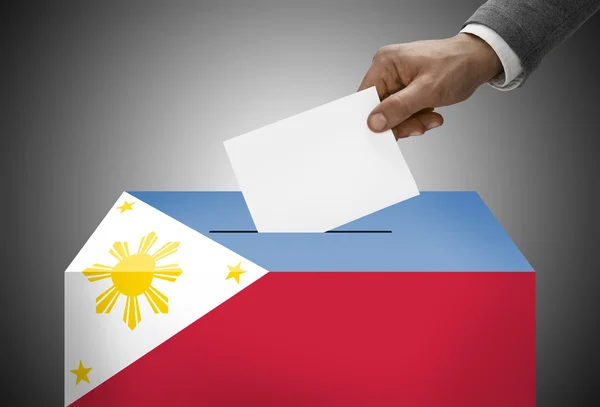 Ballot box painted into national flag colors - Philippines — Stock Photo, Image