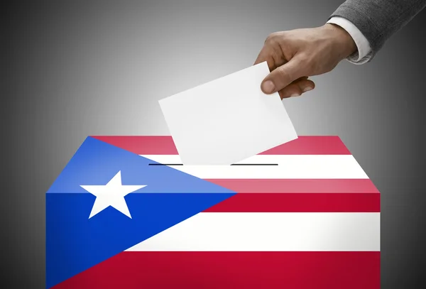 Urny pomalowane w kolorach flagi narodowej - Puerto Rico — Zdjęcie stockowe