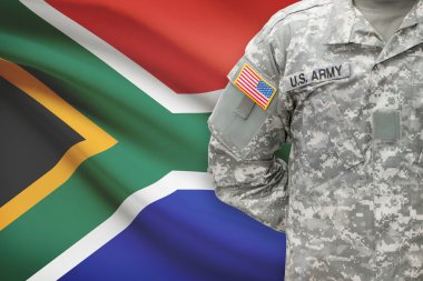 Arka plan - Güney Afrika bayrağı ile Amerikan askeri