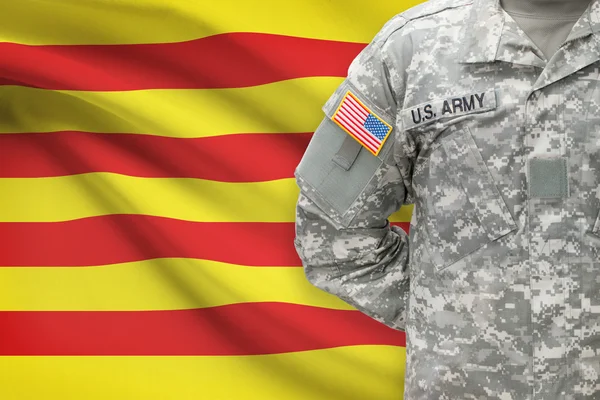 American soldier with flag on background - Catalonia - Spain — Stock Photo, Image