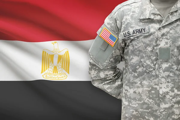 American soldier with flag on background - Egypt — Stock Photo, Image