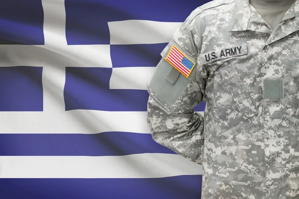 Soldat américain avec drapeau sur fond - Grèce - hellénique — Photo