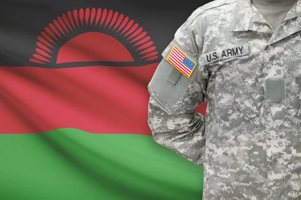 Amerikaanse soldaat met vlag op achtergrond - Malawi — Stockfoto