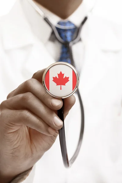 听诊器与国旗概念系列-加拿大 — 图库照片