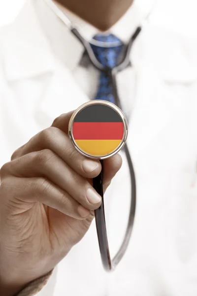 Stéthoscope avec série conceptuelle des drapeaux nationaux - Allemagne — Photo