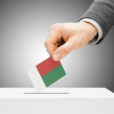 Oylama kavramı - erkek oy sandığı - Madagasca bayrak ekleme