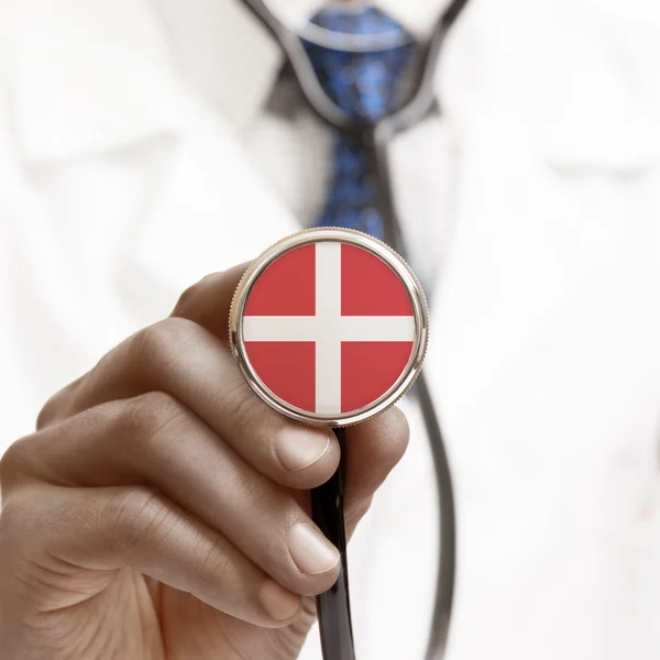 Stethoscoop met nationale vlag conceptuele serie - Denemarken — Stockfoto