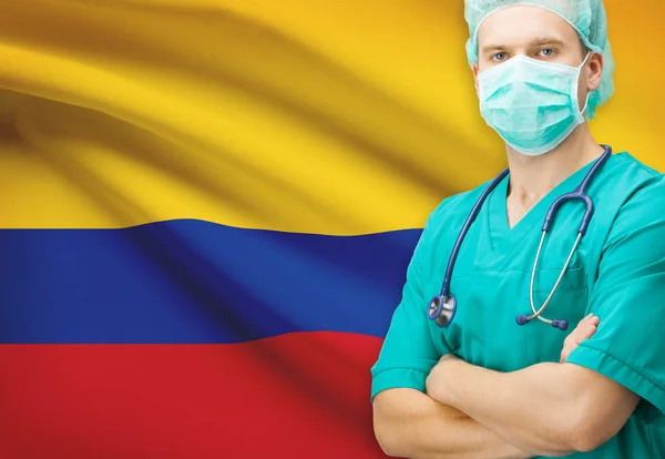 Cirujano con bandera nacional en la serie de fondo - Colombia — Foto de Stock