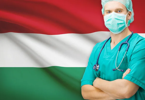 Kirurg med nationella flagga på bakgrunden serien - Ungern — Stockfoto