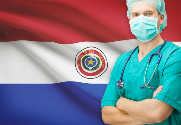 Kirurg med nationella flagga på bakgrunden serien - Paraguay — Stockfoto