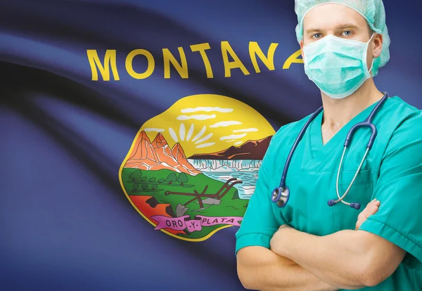 Chirurgien avec nous d'État drapeau sur série de fond - Montana — Photo