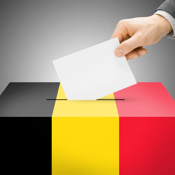 Stembus geschilderd in nationale vlag - België — Stockfoto