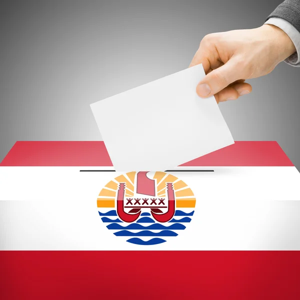 Scatola di scheda elettorale dipinta nella bandiera nazionale - Polinesia francese — Foto Stock
