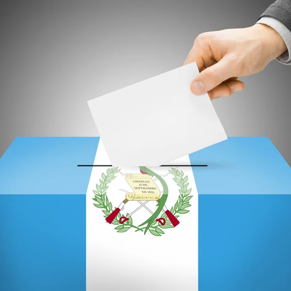 Scatola di scheda elettorale dipinta nella bandiera nazionale - Guatemala — Foto Stock