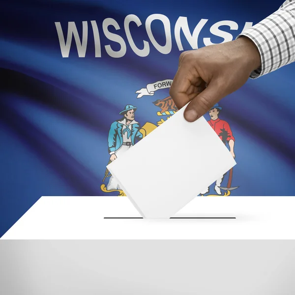 私たちと投票箱状態背景シリーズ - ウィスコンシン州の旗 — ストック写真