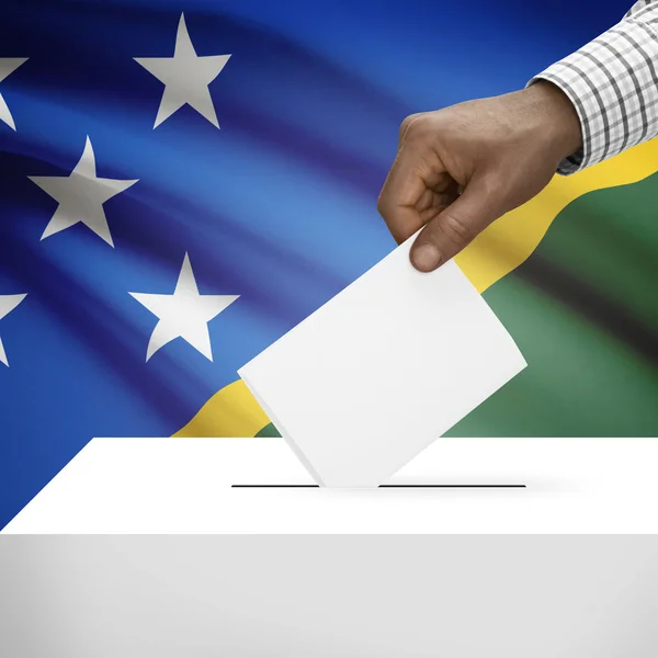 带背景系列-索罗门群岛国旗的投票箱 — 图库照片