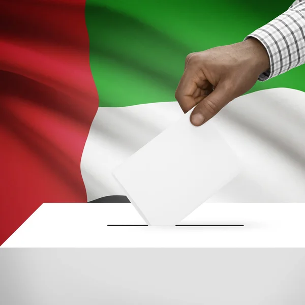 背景シリーズ - アラブ首長国連邦の国旗と投票箱 — ストック写真