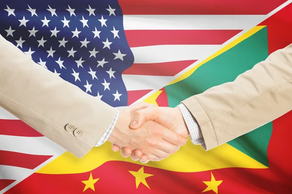 Stretta di mano degli uomini d'affari - Stati Uniti d'America e Grenada — Foto Stock