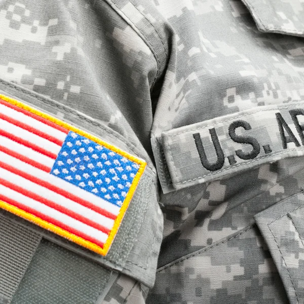 Bandeira do EUA e exército americano patch uniforme militar - close-up — Fotografia de Stock