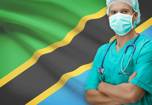 Chirurg z flagi na tle serii - Tanzania — Zdjęcie stockowe