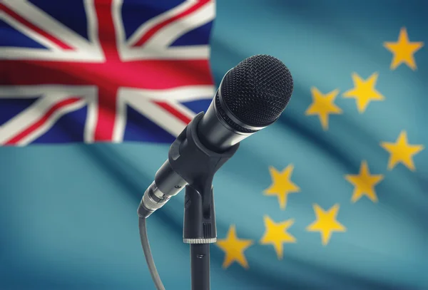 Microfoon op stand met nationale vlag op achtergrond - Tuvalu — Stockfoto
