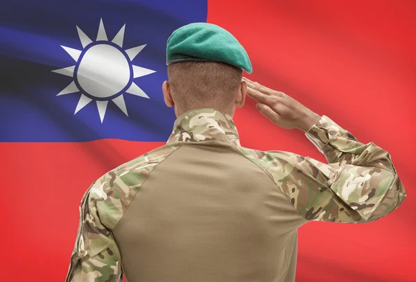 Soldato scura con la bandierina su priorità bassa - Taiwan — Foto Stock