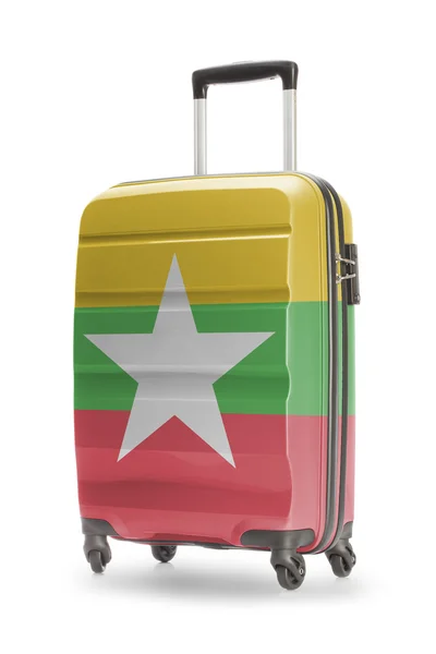 Βαλίτσα με εθνική σημαία σε αυτό - Μυανμάρ — Φωτογραφία Αρχείου