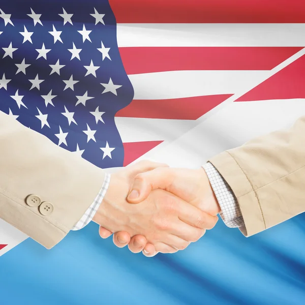 Unternehmer-Handshake - USA und Luxemburg — Stockfoto