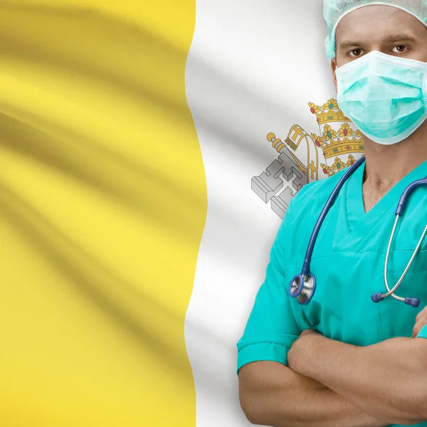 Cirurgião com bandeira na série de fundo - cidade do Vaticano — Fotografia de Stock