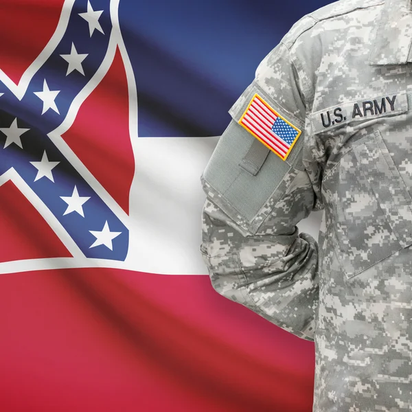 Soldado americano con nosotros serie de bandera del estado - Mississippi —  Fotos de Stock