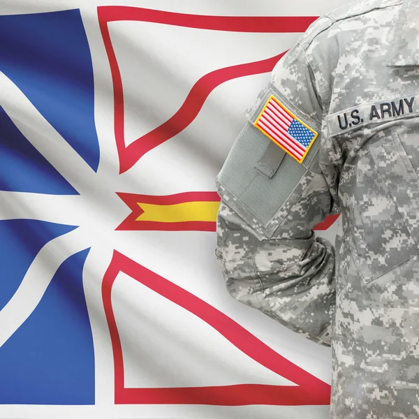 Soldado americano con la serie bandera de provincia de Canadá - Terranova y Labrador — Foto de Stock