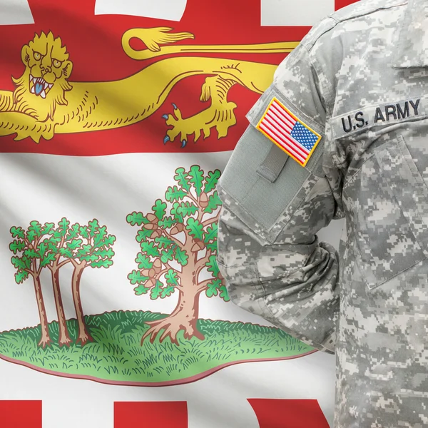Американский солдат с канадской провинцией флаг серии - Остров Принца Эдуарда — стоковое фото