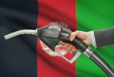 Pompa meme el ile arka plan - Afganistan Ulusal bayrağını yakıt.