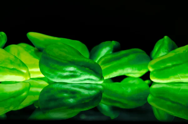 Groene paprika 's — Stockfoto