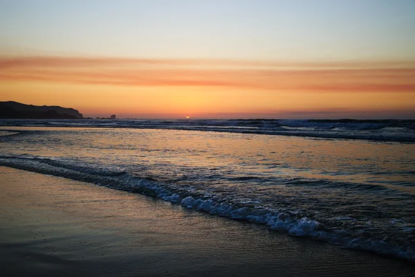 Pôr do sol na costa atlântica — Fotografia de Stock