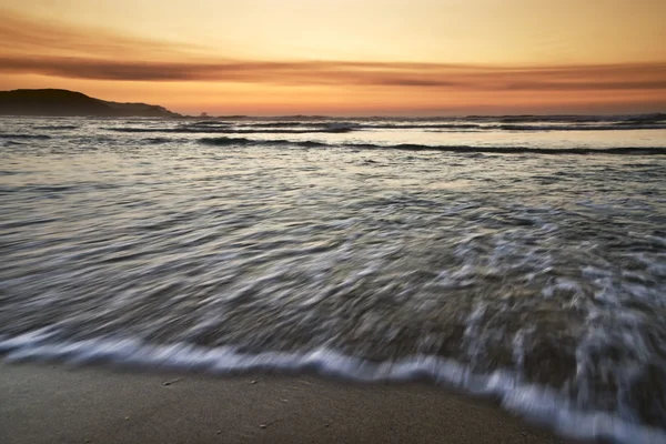 Puesta de sol en la costa atlántica — Foto de Stock